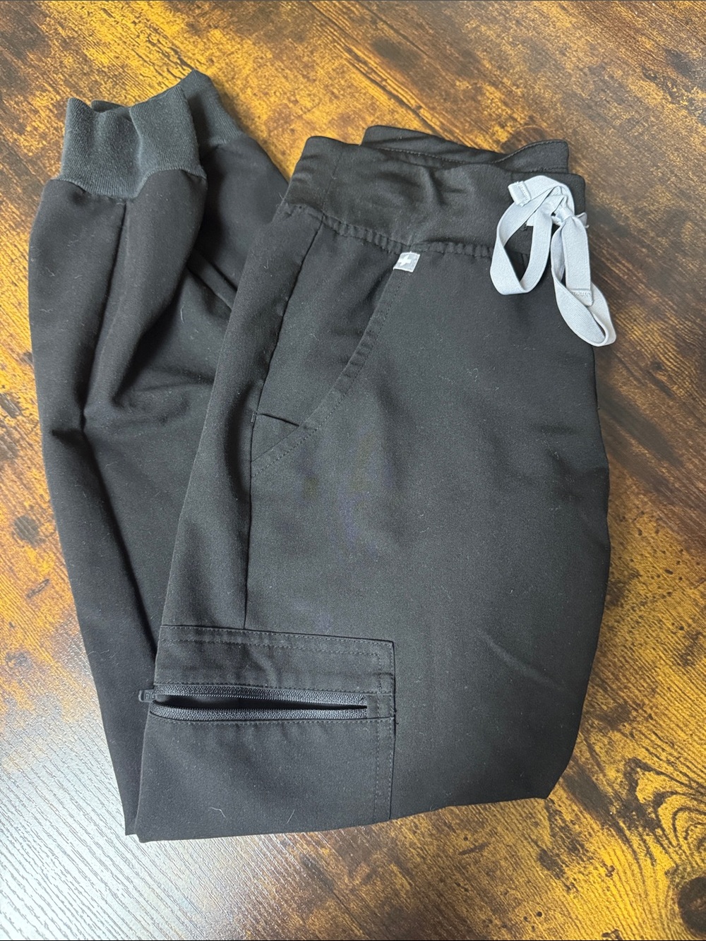 Figs Women’s Black Jogger Scrubs